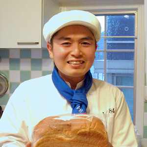 リハビリで始めたパン作りが「天使のパン」として多くの人に勇気を与えている
